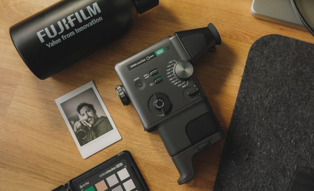 Fujifilm Instax Mini Evo Cinema: ¿una locura?