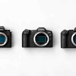 Comparativa: Canon EOS R8 Mark II vs Canon EOS R8 vs Panasonic Lumix S5 II